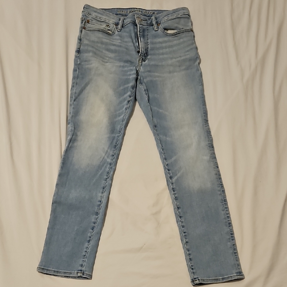 American Eagle Outfitters Men's Faded Blue Slim Jeans